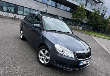 Skoda Fabia 151.000 km 2.800 &euro; Hilden 40721