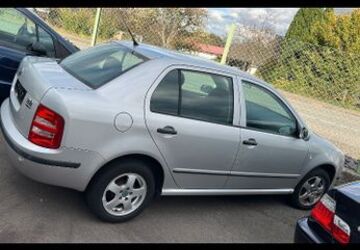 Skoda Fabia 265.445 km 2.500 &euro; Köln 50769