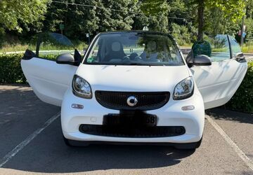 Smart ForTwo 123.100 km 9.600 &euro; Köln 50935