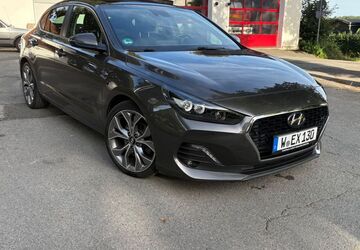 Hyundai i30 92.350 km 14.400 &euro; Remscheid 42899