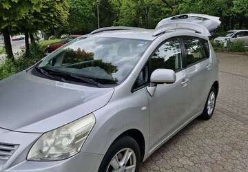 Toyota Verso 202.000 km 3.690 &euro; Köln 51145