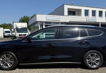Ford Focus 54.000 km 17.500 &euro; Köln 51149