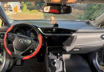 Toyota Auris Touring Sports 96.000 km 12.500 &euro; Zollstock 50969