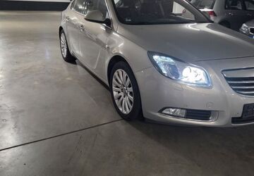 Opel Insignia 147.000 km 6.100 &euro; köln 50765