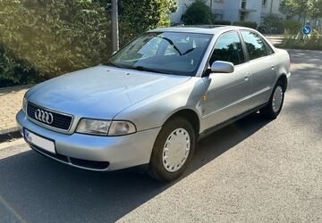 Audi A4 171.856 km 2.999 &euro; Köln 50825