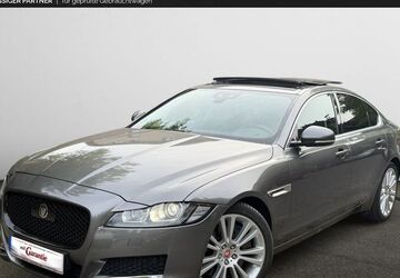 Jaguar XF 66.887 km 18.999 &euro; Köln 50829