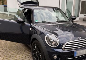 Mini Cooper 108.000 km 8.950 &euro; Köln 50733