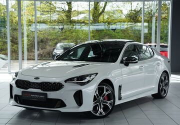 Kia Stinger 122.316 km 27.990 &euro; Remscheid/NRW 42855