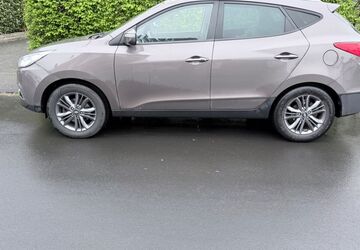 Hyundai ix35 108.000 km 9.000 &euro; Leverkusen 51373