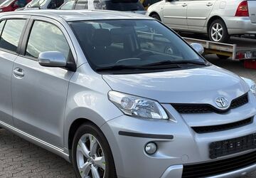 Toyota Urban Cruiser 72.400 km 8.950 &euro; Bornheim 53332