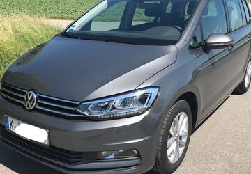 VW Touran 98.100 km 13.900 &euro; Köln 50859