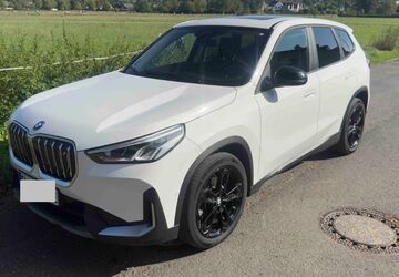 BMW iX1 75.000 km 31.800 &euro; Bergisch Gladbach 51427