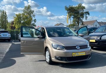 VW Touran 234.000 km 5.500 &euro; Bonn 53227