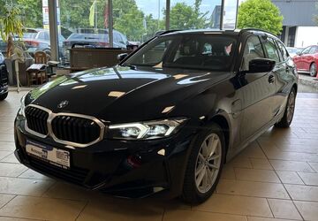 BMW 330 93.660 km 24.450 &euro; Hennef 53773