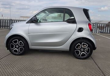 Smart ForTwo 72.953 km 8.500 &euro; Köln 50668