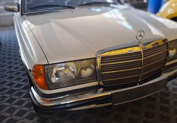 Mercedes-Benz 280 256.029 km 12.995 &euro; Köln 51107