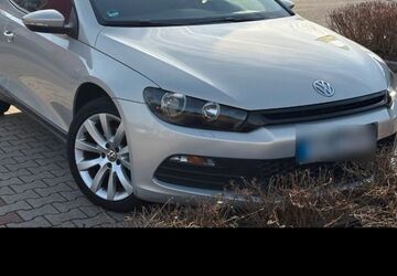 VW Scirocco 98.000 km 8.200 &euro; Köln 50859