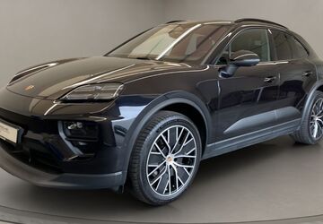 Porsche Macan 8.368 km 81.800 &euro; Köln 50823