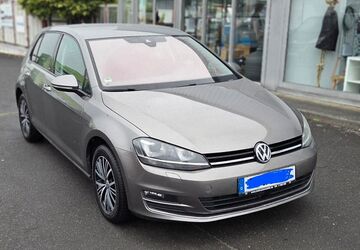 VW Golf 111.000 km 11.000 &euro; Bergisch Gladbach 51427