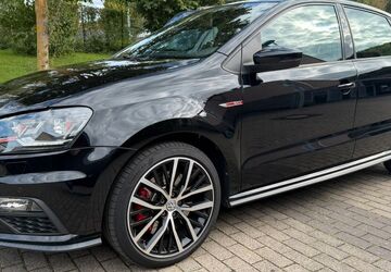 VW Polo 106.000 km 12.799 &euro; Bonn 53175