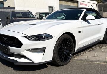 Ford Mustang 102.000 km 30.990 &euro; Köln 51065