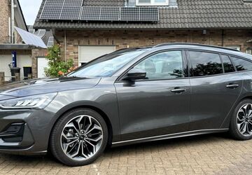 Ford Focus 13.500 km 26.200 &euro; Köln 50769