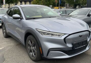 Ford Mustang Mach-E 70.755 km 28.500 &euro; Hennef 53773