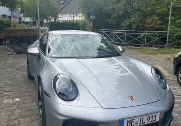 Porsche 992 3.100 km 126.911 &euro; Haan 42781