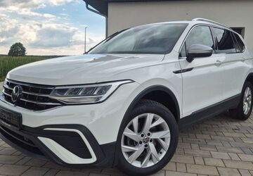 VW Tiguan Allspace 37.120 km 25.999 &euro; Bornheim 53332