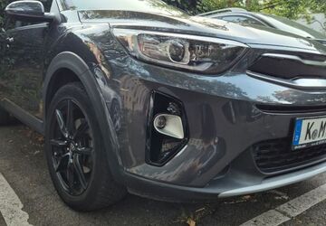 Kia Stonic 61.300 km 11.300 &euro; Köln 50733