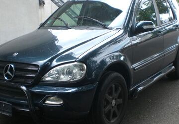 Mercedes-Benz ML 270 386.000 km 3.200 &euro; Köln 50735