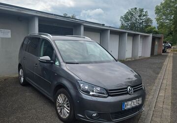 VW Touran 184.500 km 6.900 &euro; Bonn 53123