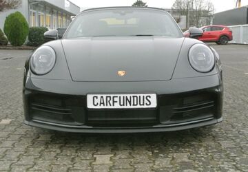 Porsche 992 8.800 km 143.555 &euro; Köln Lövenich 50859