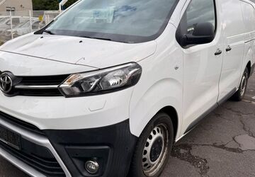 Toyota Proace (Verso) 185.702 km 9.590 &euro; Köln 51065