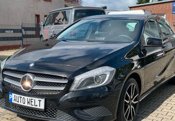 Mercedes-Benz A 180 221.454 km 6.950 &euro; Hilden 40721
