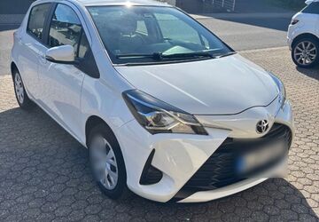 Toyota Yaris 75.000 km 10.300 &euro; Rösrath 51503
