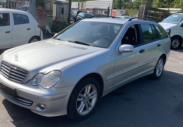 Mercedes-Benz C 220 269.000 km 2.450 &euro; Bergisch Gladbach 51465