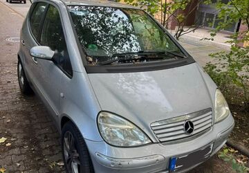 Mercedes-Benz A 160 180.000 km 1.500 &euro; Köln 51109