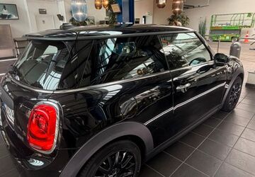 Mini ONE 51.152 km 14.950 &euro; Köln 50968