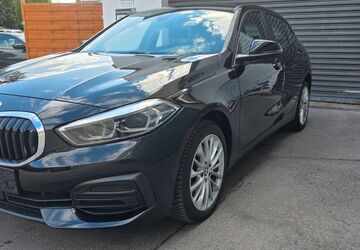 BMW 118 15.277 km 21.900 &euro; HILDEN 40721