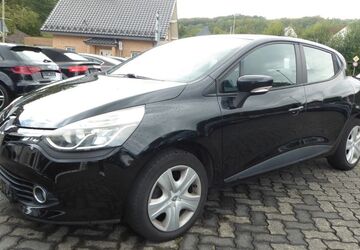 Renault Clio 109.000 km 6.700 &euro; Wiehl 51674