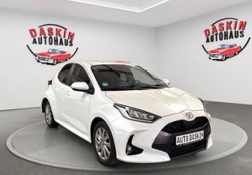 Toyota Yaris 33.000 km 12.700 &euro; Köln 50827
