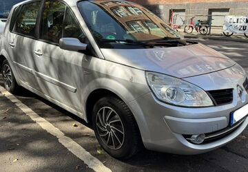 Renault Scenic 125.000 km 2.850 &euro; Köln 50677