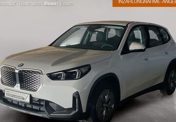 BMW iX1 12.000 km 40.599 &euro; Bonn 53119