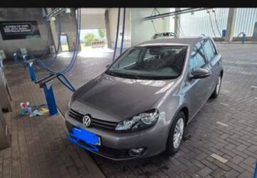 VW Golf 119.100 km 5.690 &euro; Bonn 53175
