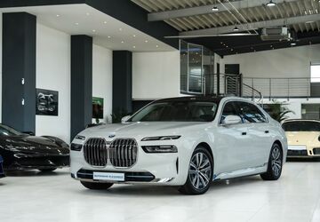 BMW i7 24.023 km 69.980 &euro; Köln 51147