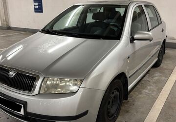 Skoda Fabia 111.600 km 2.100 &euro; Bornheim 53332