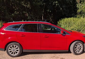 Ford Focus 99.300 km 6.200 &euro; Köln 50765