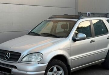 Mercedes-Benz ML 320 157.000 km 4.990 &euro; Erkrath 40699