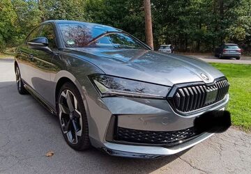 Skoda Superb 8.186 km 45.000 &euro; Köln 51109
